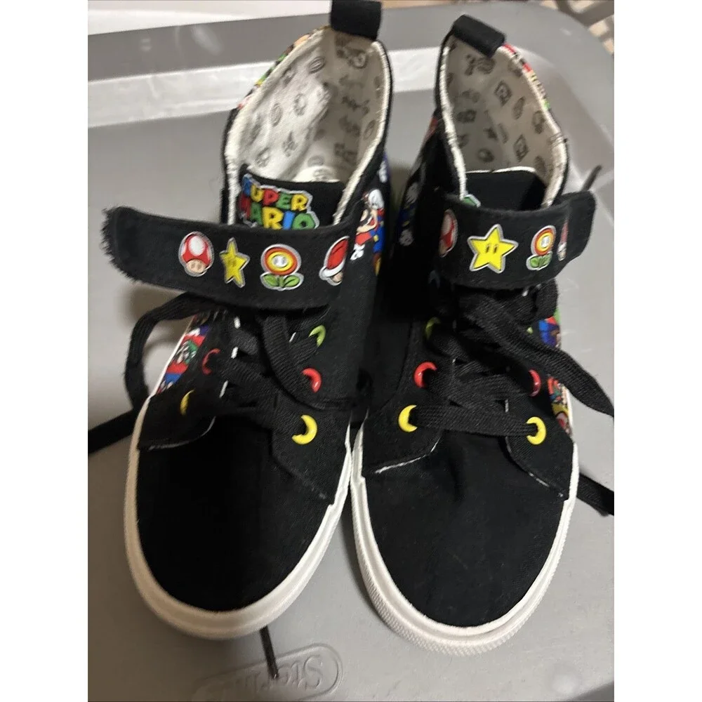 Nintendo Super Mario Bros Mario Luigi High Top Sneakers Kids Size 3. Ground Up
